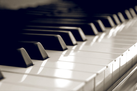 piano keys picture